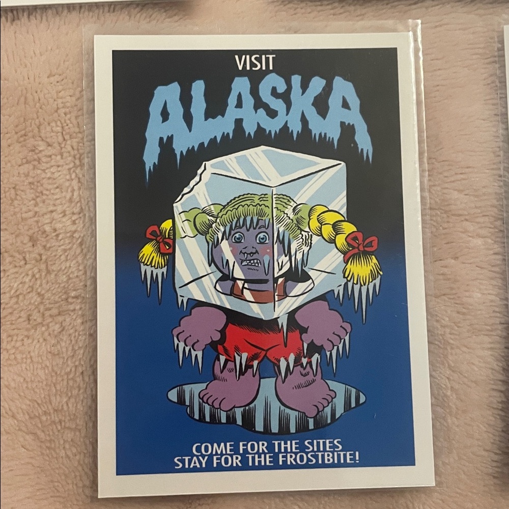 Set of 5 Vintage Style Travel Postcards - Picture 4 of 6